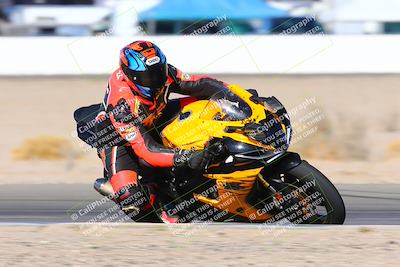 media/Jan-08-2022-SoCal Trackdays (Sat) [[1ec2777125]]/Turn 15 Inside (950am)/